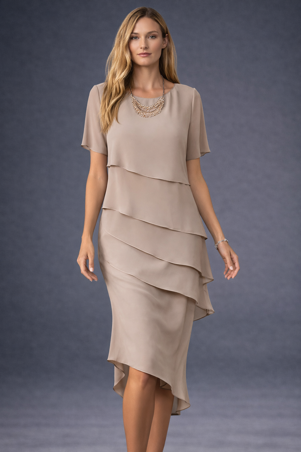 Anastasia | Vestido midi de lujo con capas