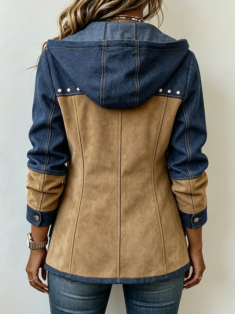 Adriana | Chaqueta con capucha en azul marino y camel