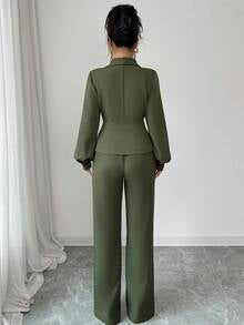 María |Conjunto de mujer elegante