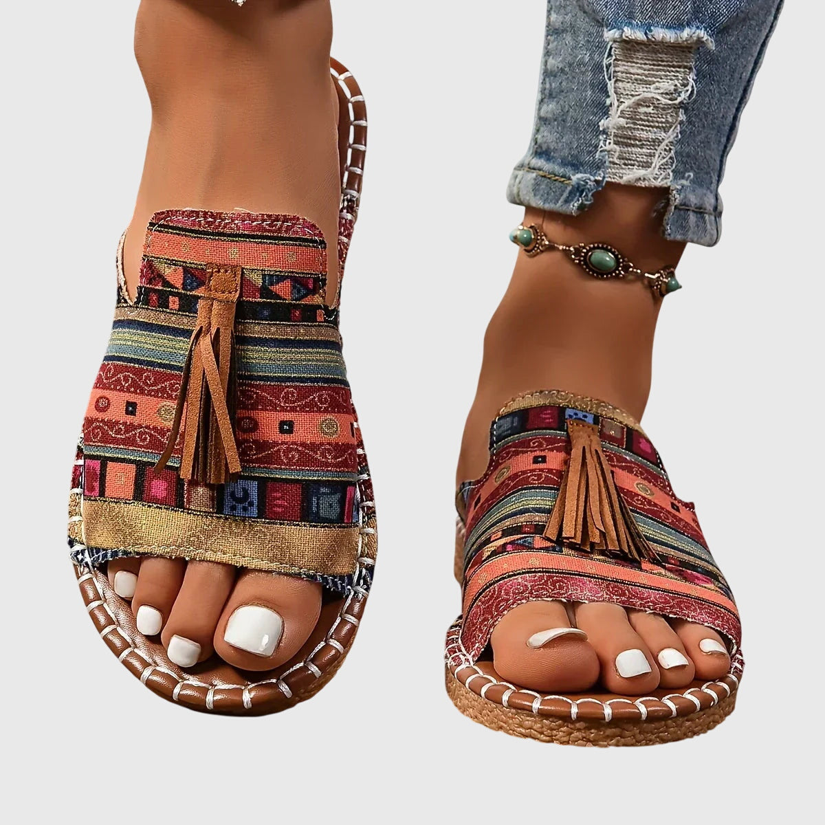 Sandalias bohemias con pompones Pauline