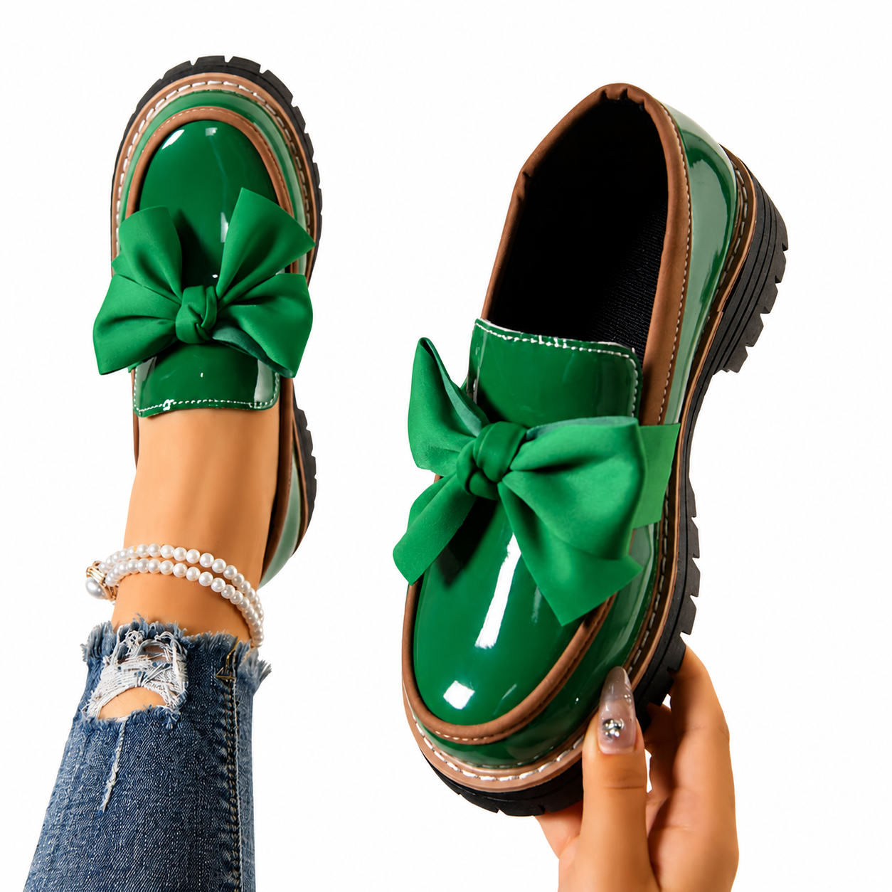 Mocasines brillantes con lazo
