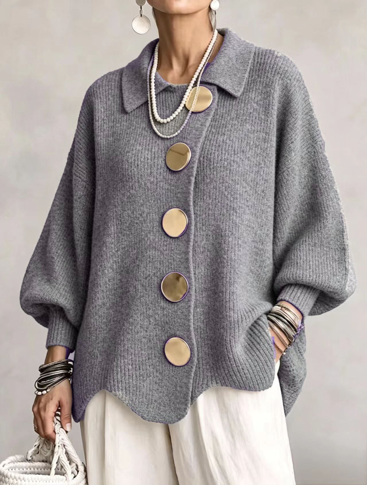 Victoria | Cárdigan Oversize con Botones Dorados Grandes