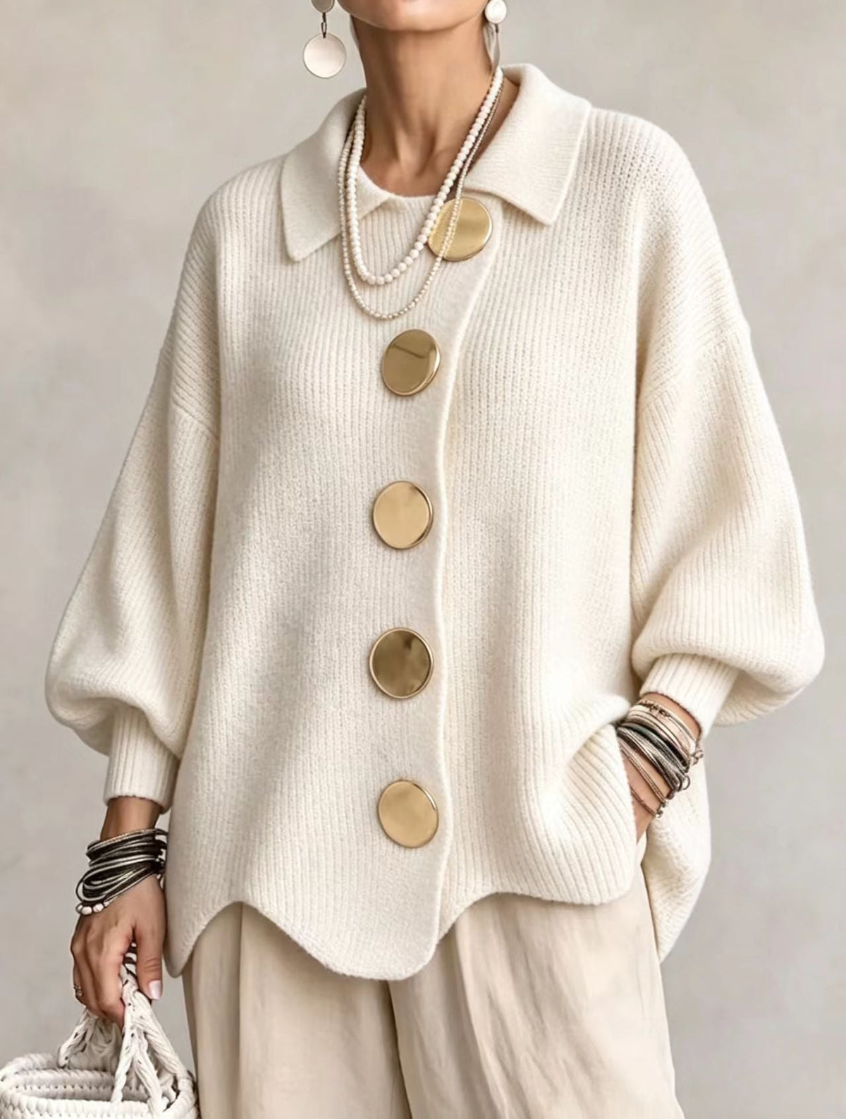 Victoria | Cárdigan Oversize con Botones Dorados Grandes