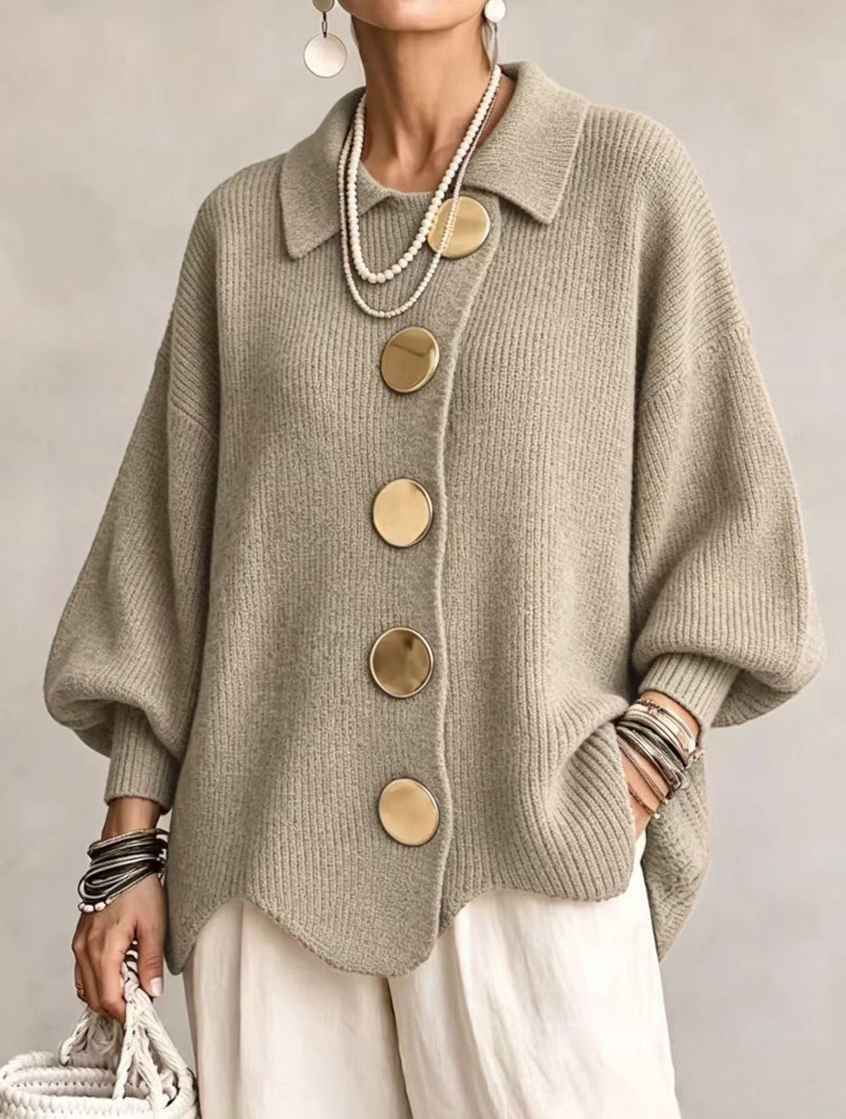 Victoria | Cárdigan Oversize con Botones Dorados Grandes