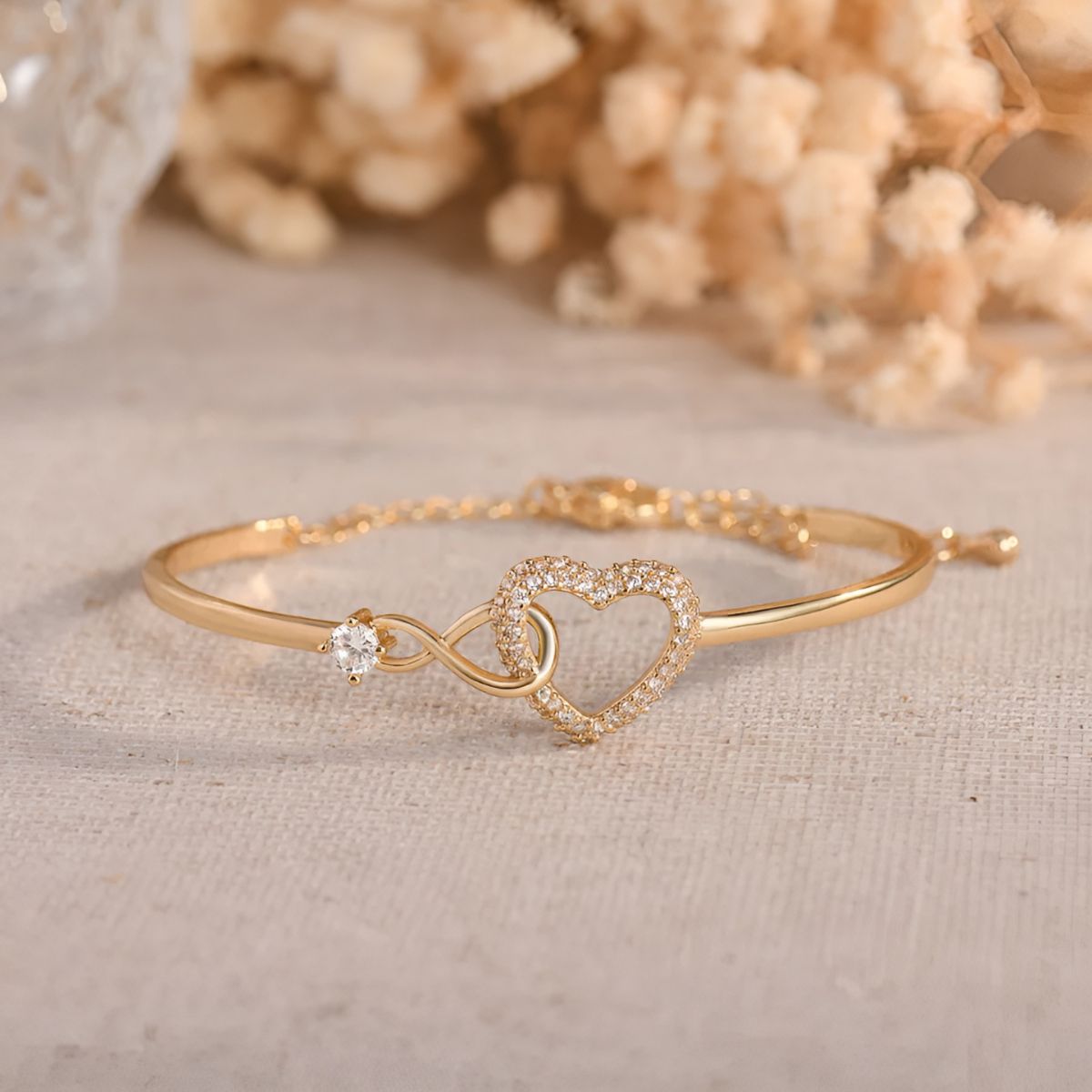 Luvi | Pulsera elegante con corazón
