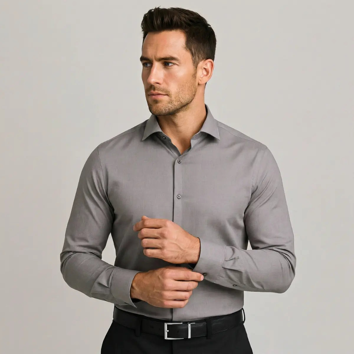 Camisa ajustada sin arrugas