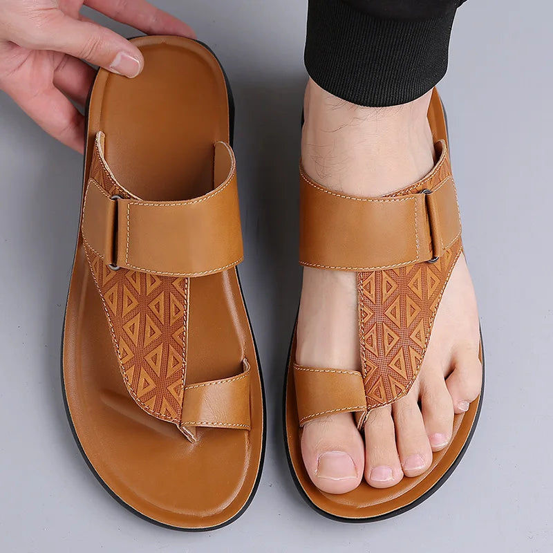 ASTON | Sandalias de piel con tira entre los dedos