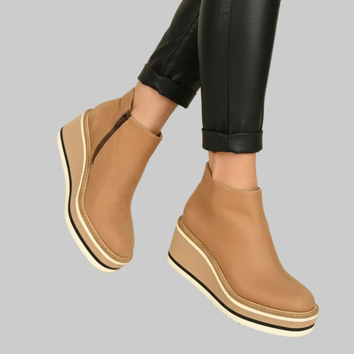 MERLE | Botines de cuña con cierre de cremallera